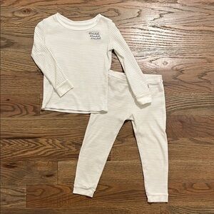 1212 Dreidel PJs size 3T EUC